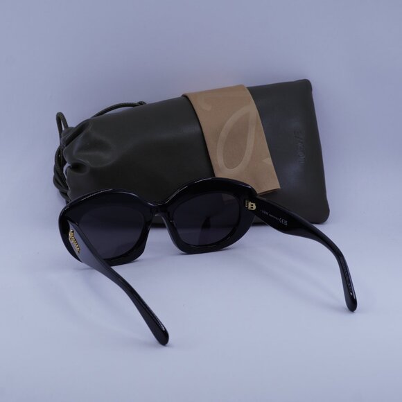 Loewe LW40153I 01A Cat Eye Sunglasses – Shiny Black\\Smoke  display picture 3